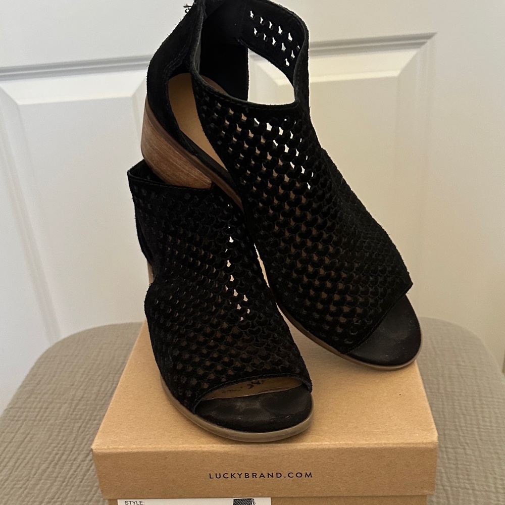 Lucky Brand Black Cutout Peep Toe Heels